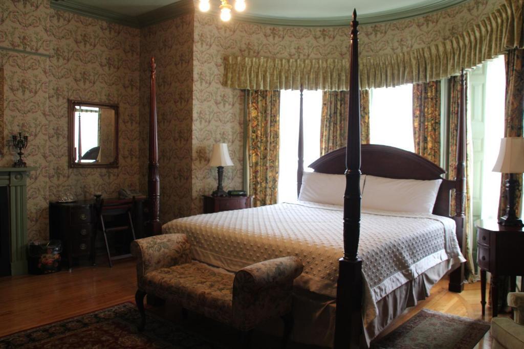 Fairholm Boutique Inns ชาร์ลอตต์ทาวน์ ห้อง รูปภาพ