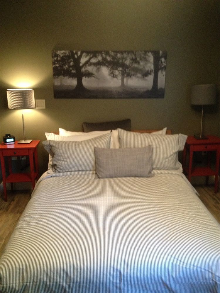Fairholm Boutique Inns ชาร์ลอตต์ทาวน์ ภายนอก รูปภาพ