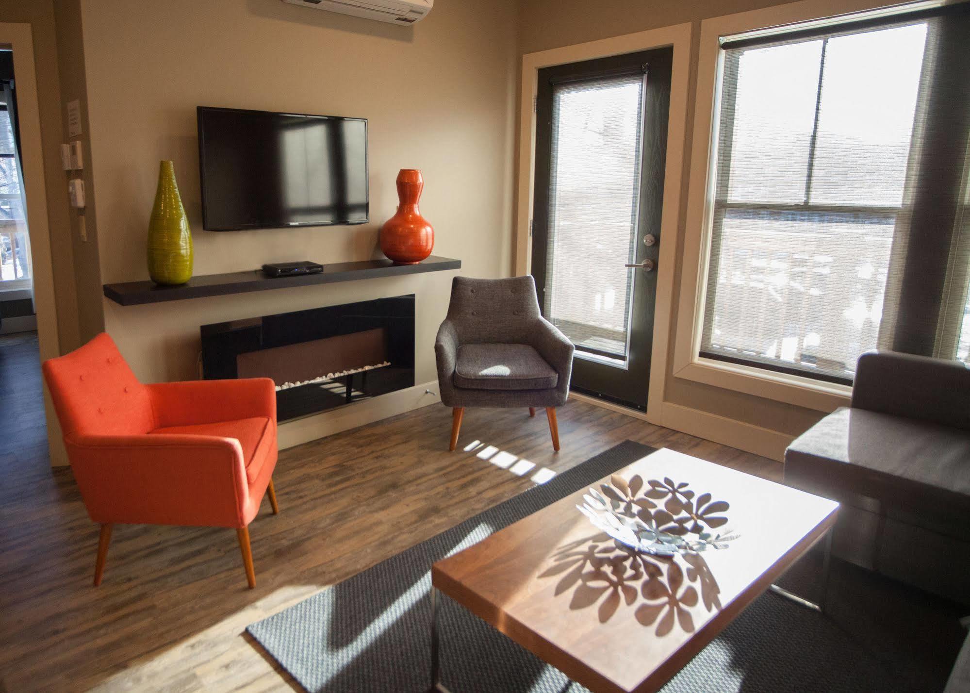 Fairholm Boutique Inns ชาร์ลอตต์ทาวน์ ภายนอก รูปภาพ