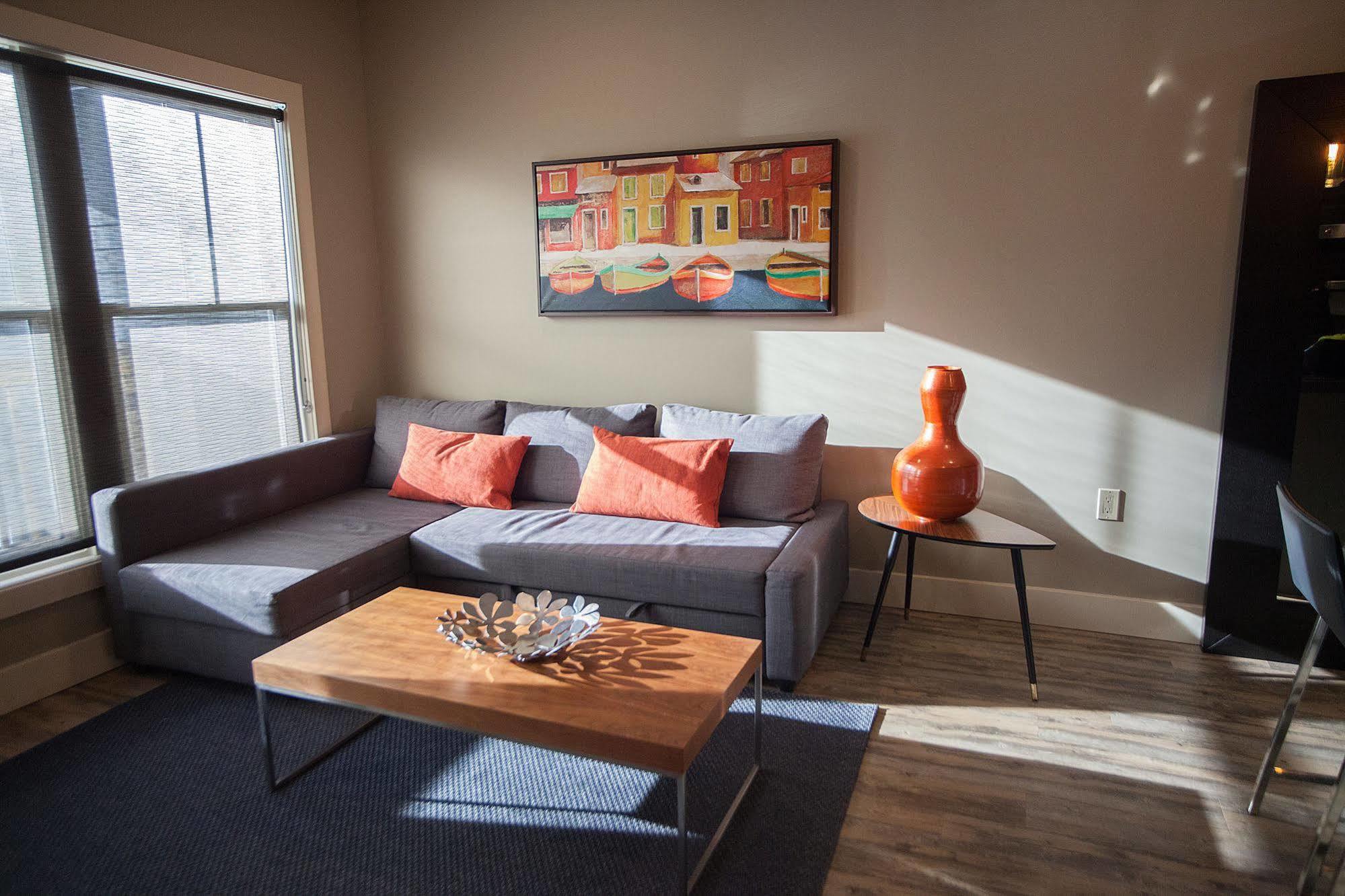 Fairholm Boutique Inns ชาร์ลอตต์ทาวน์ ภายนอก รูปภาพ