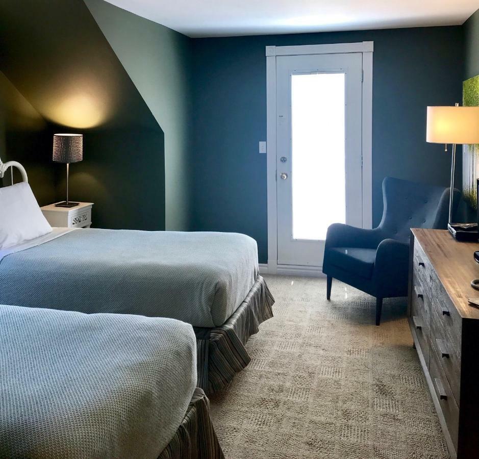 Fairholm Boutique Inns ชาร์ลอตต์ทาวน์ ภายนอก รูปภาพ