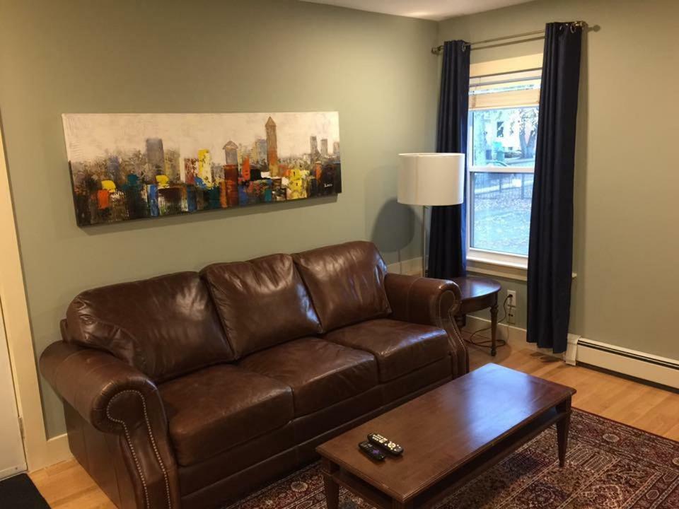 Fairholm Boutique Inns ชาร์ลอตต์ทาวน์ ห้อง รูปภาพ