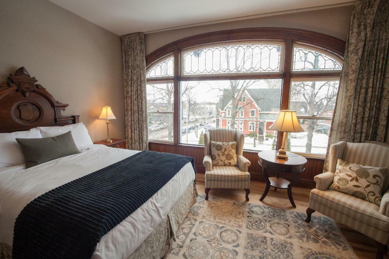 Fairholm Boutique Inns ชาร์ลอตต์ทาวน์ ภายนอก รูปภาพ
