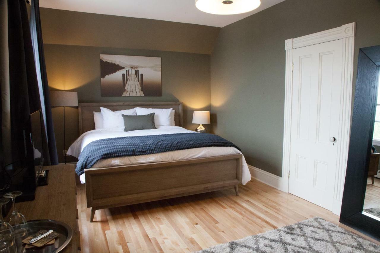 Fairholm Boutique Inns ชาร์ลอตต์ทาวน์ ภายนอก รูปภาพ